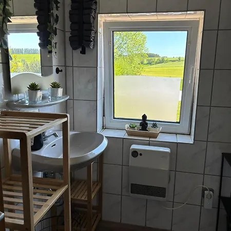 Ferienhaus Eifel Lotti 度假居 *
